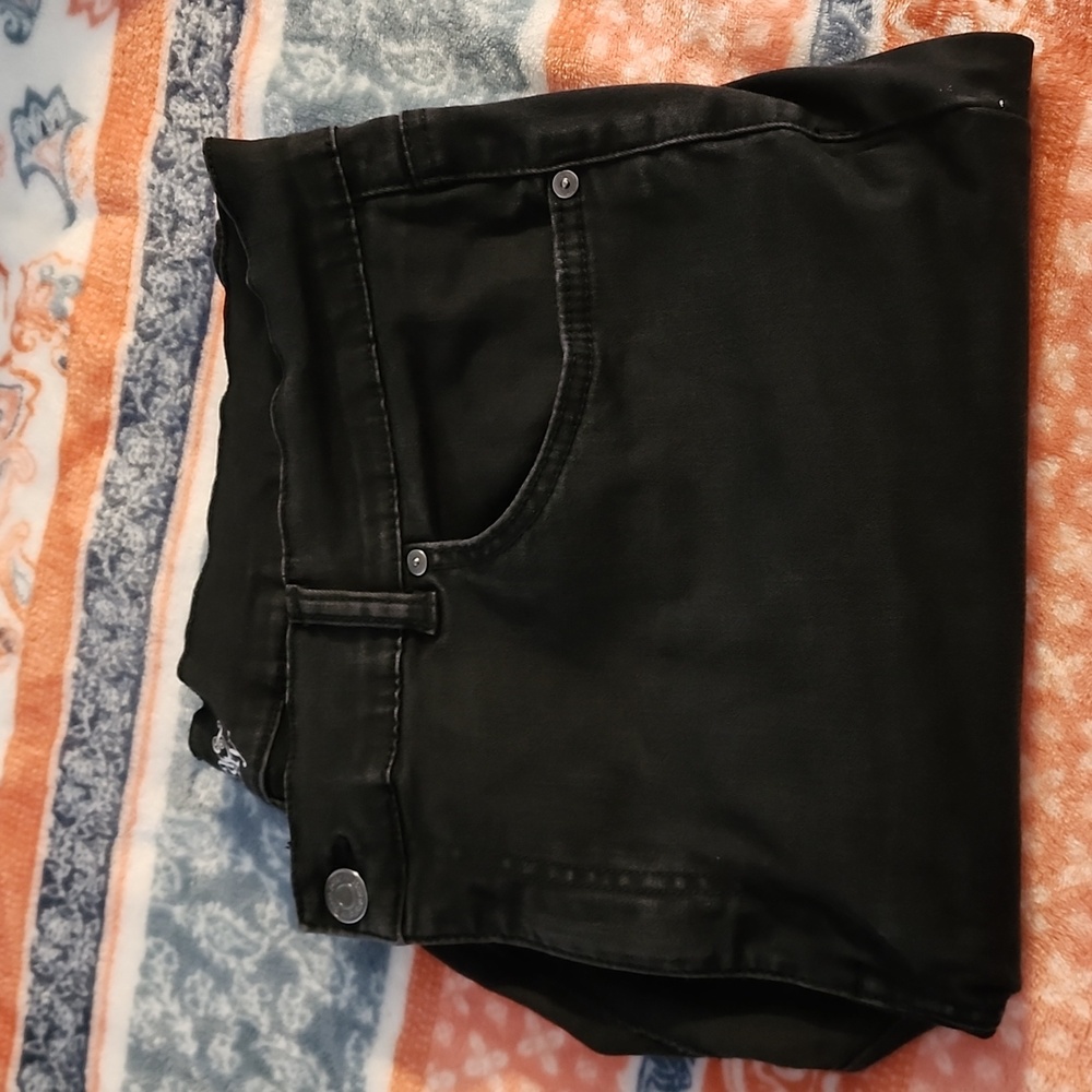 Black skinny jeans